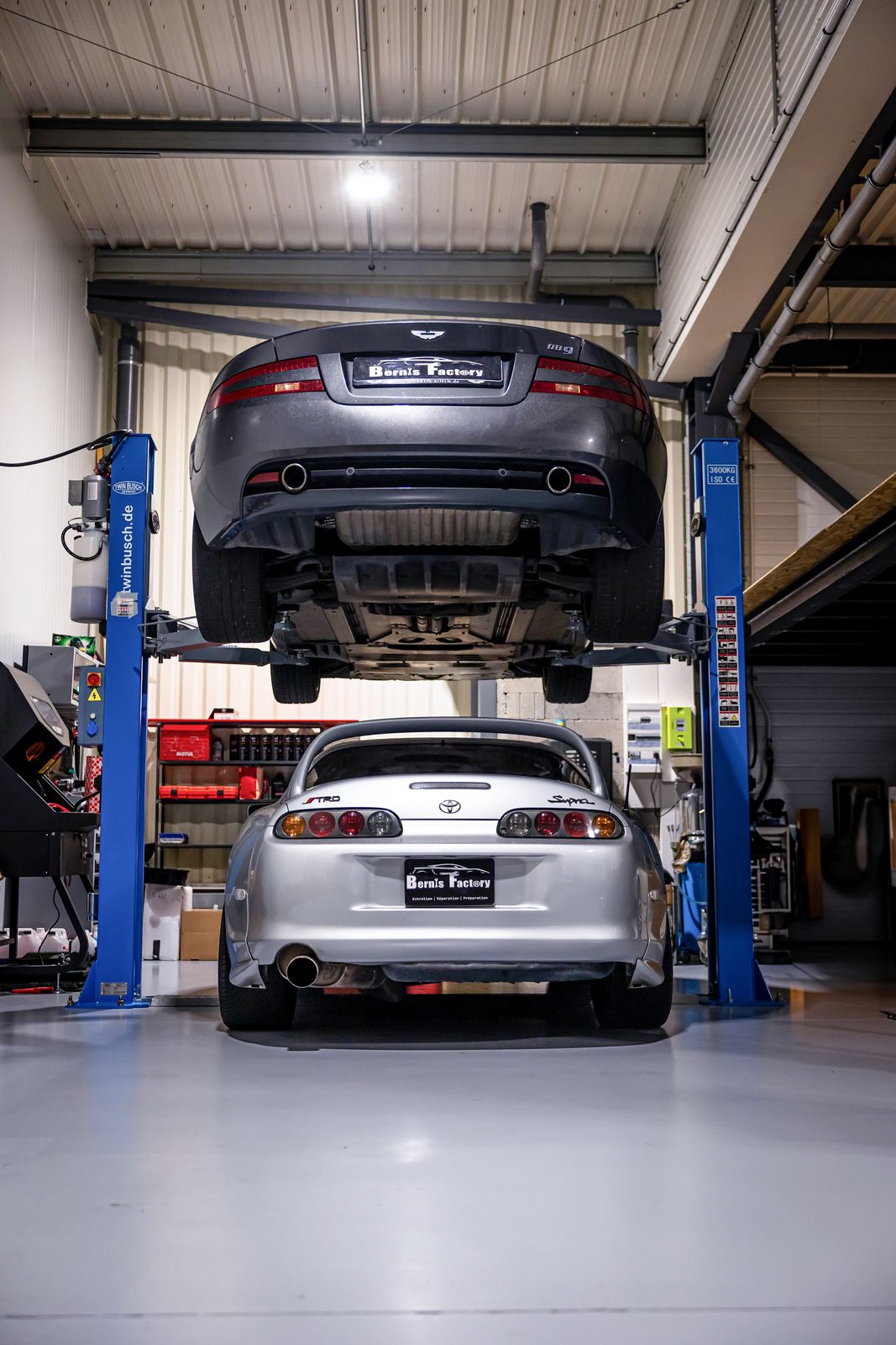 Aston Martin DB9