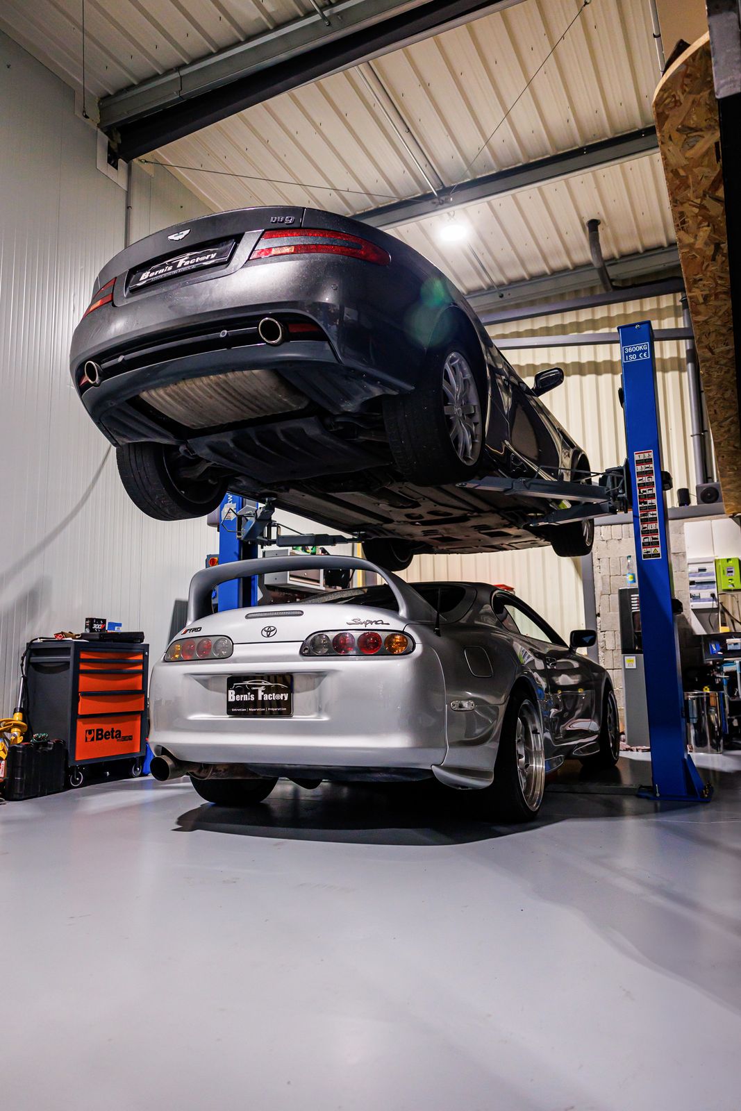 Aston Martin DB9, photo 2